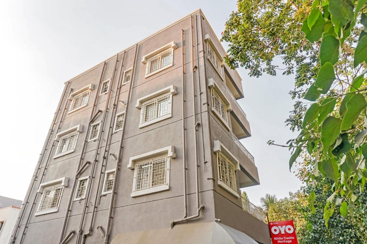 Oyo White Castle Heritage Near Pune Airport Exterior photo